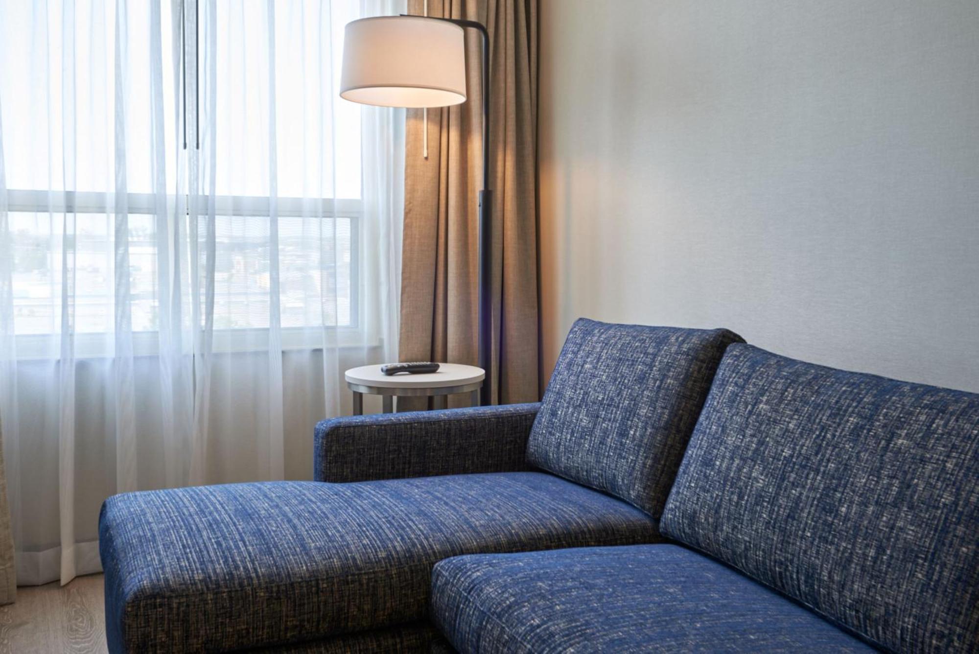 Holiday Inn & Suites Ottawa Kanata By Ihg Extérieur photo