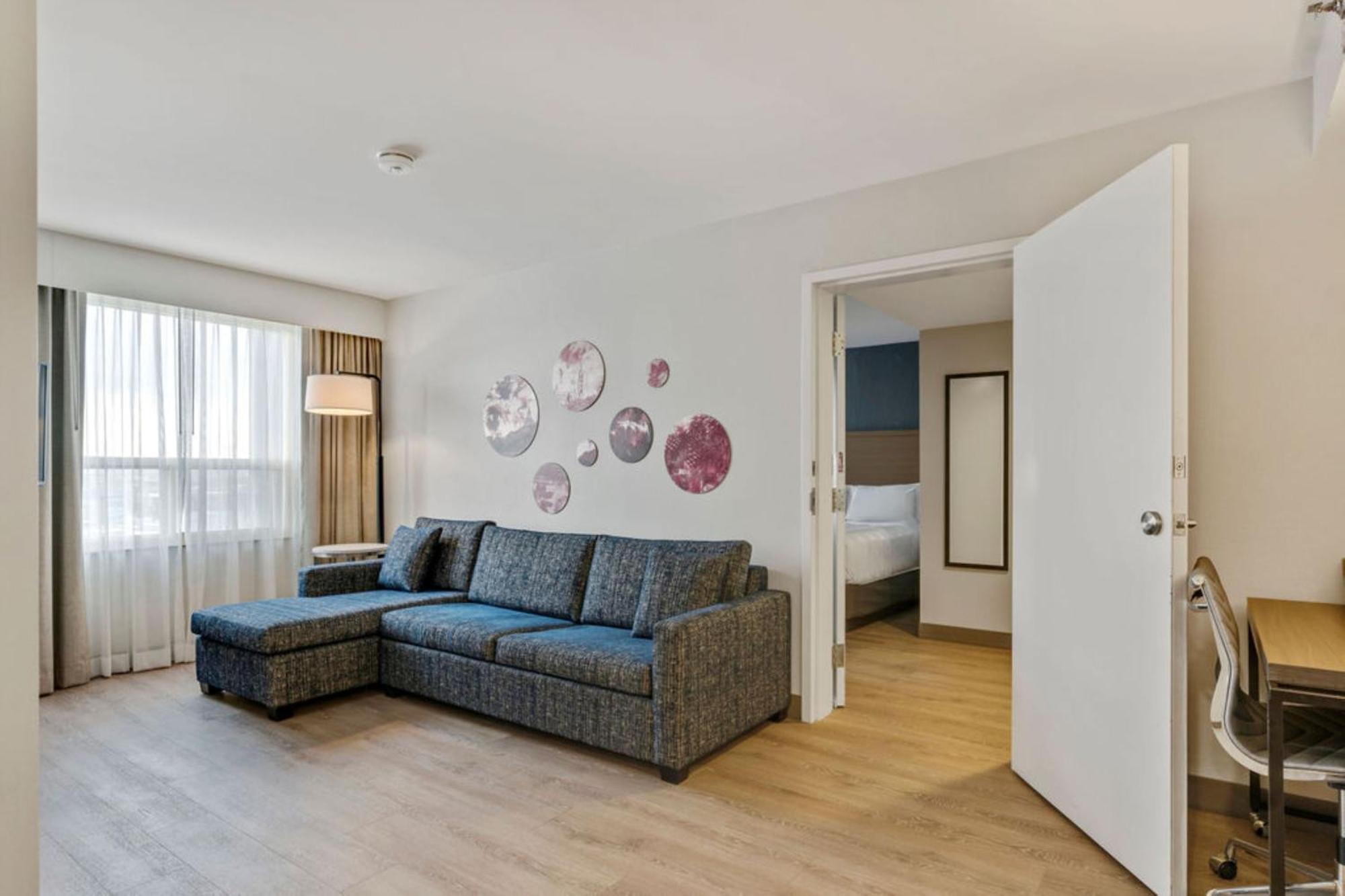 Holiday Inn & Suites Ottawa Kanata By Ihg Extérieur photo