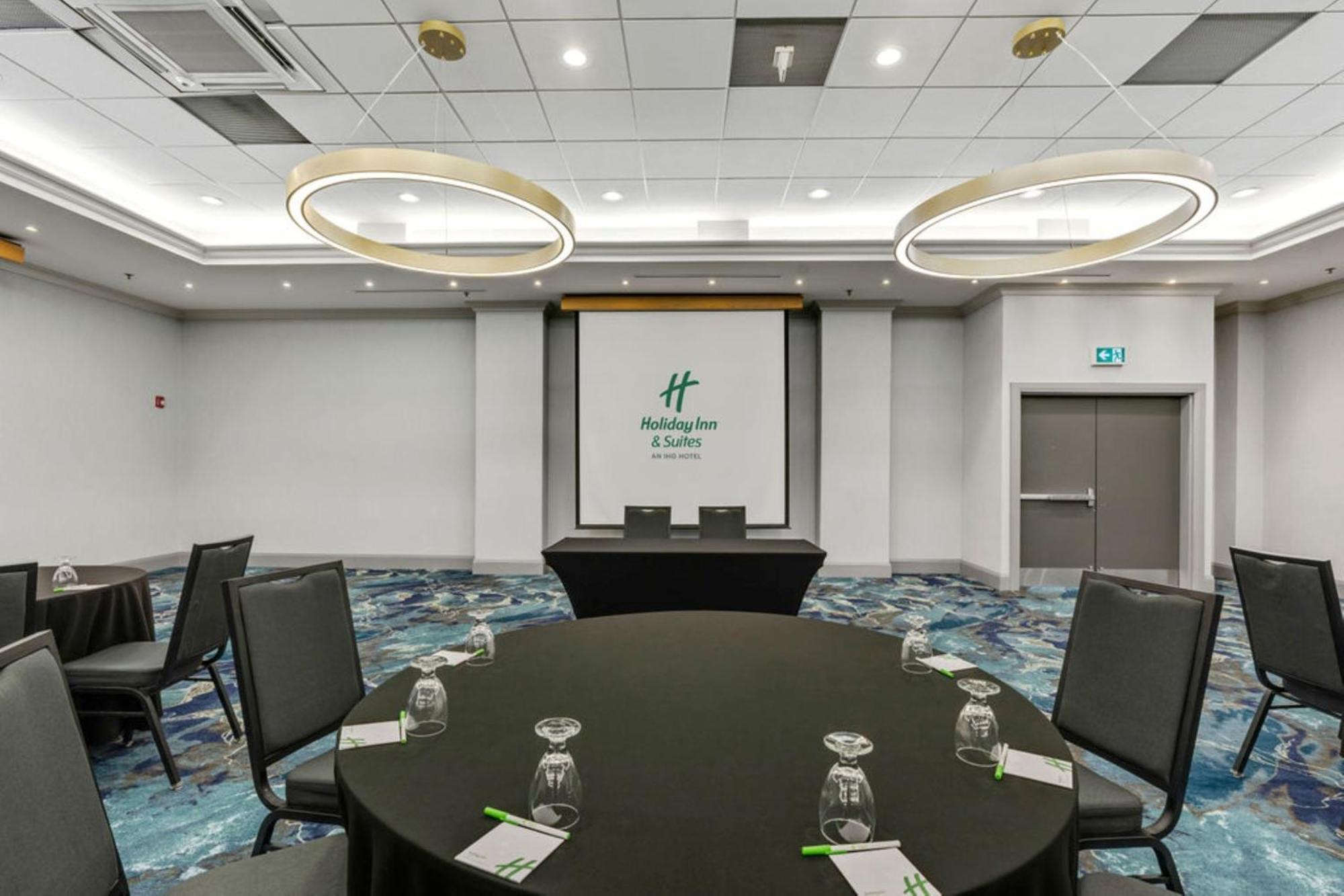 Holiday Inn & Suites Ottawa Kanata By Ihg Extérieur photo