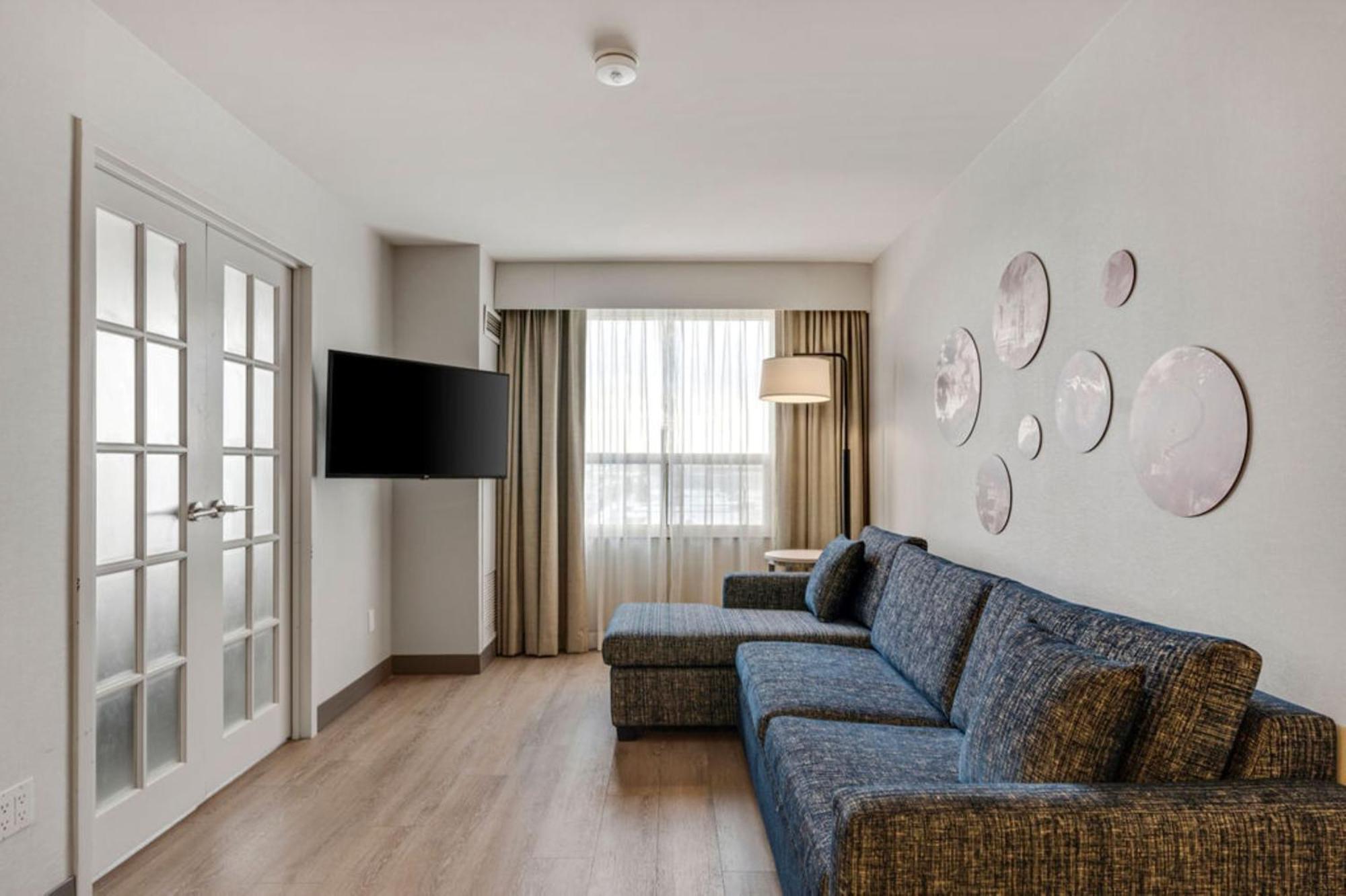 Holiday Inn & Suites Ottawa Kanata By Ihg Extérieur photo