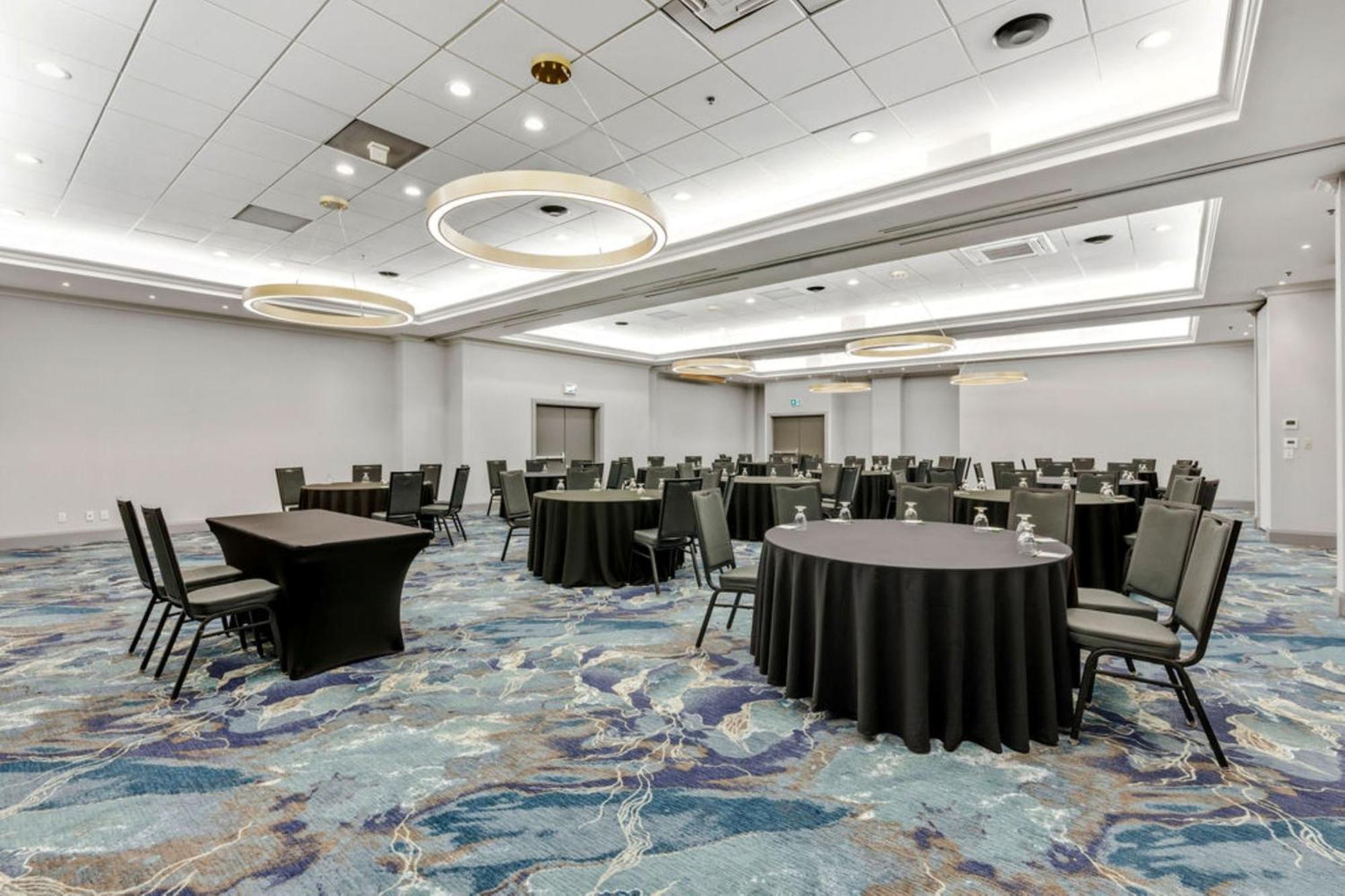 Holiday Inn & Suites Ottawa Kanata By Ihg Extérieur photo