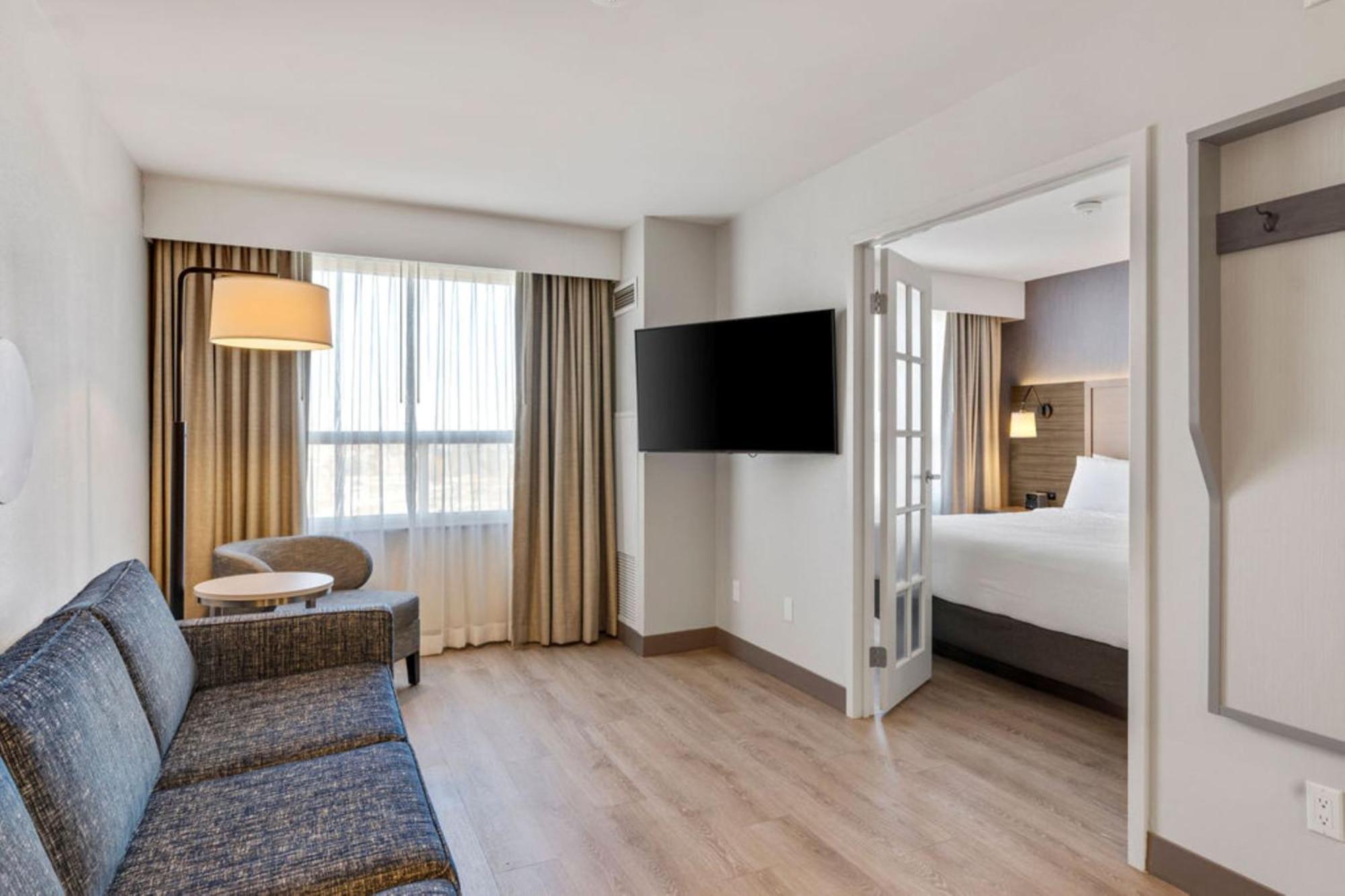 Holiday Inn & Suites Ottawa Kanata By Ihg Extérieur photo
