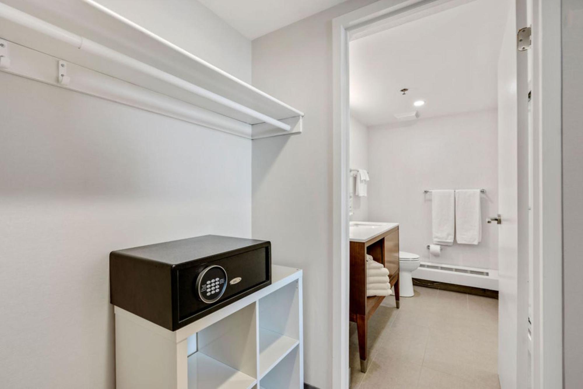 Holiday Inn & Suites Ottawa Kanata By Ihg Extérieur photo