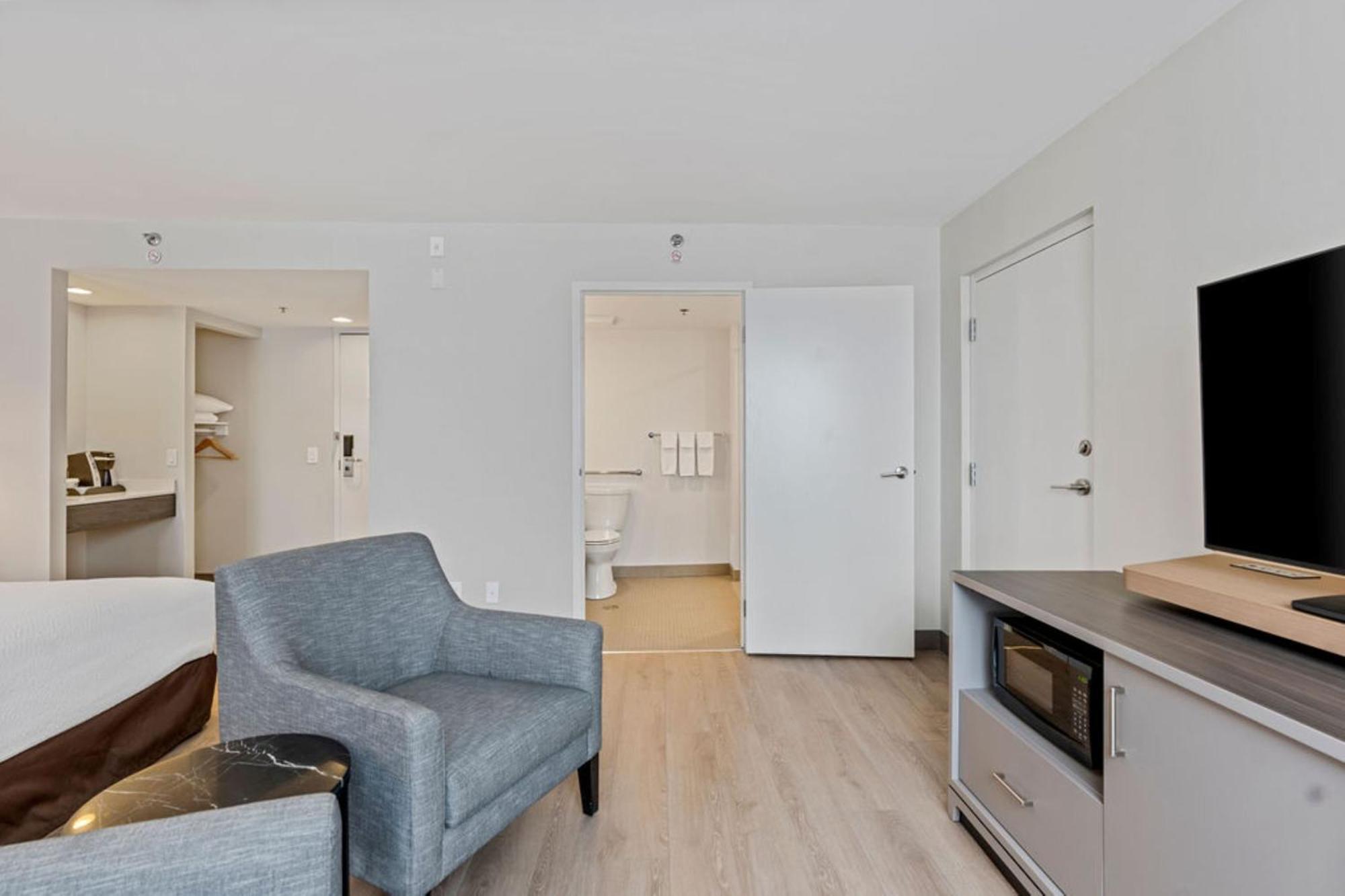 Holiday Inn & Suites Ottawa Kanata By Ihg Extérieur photo