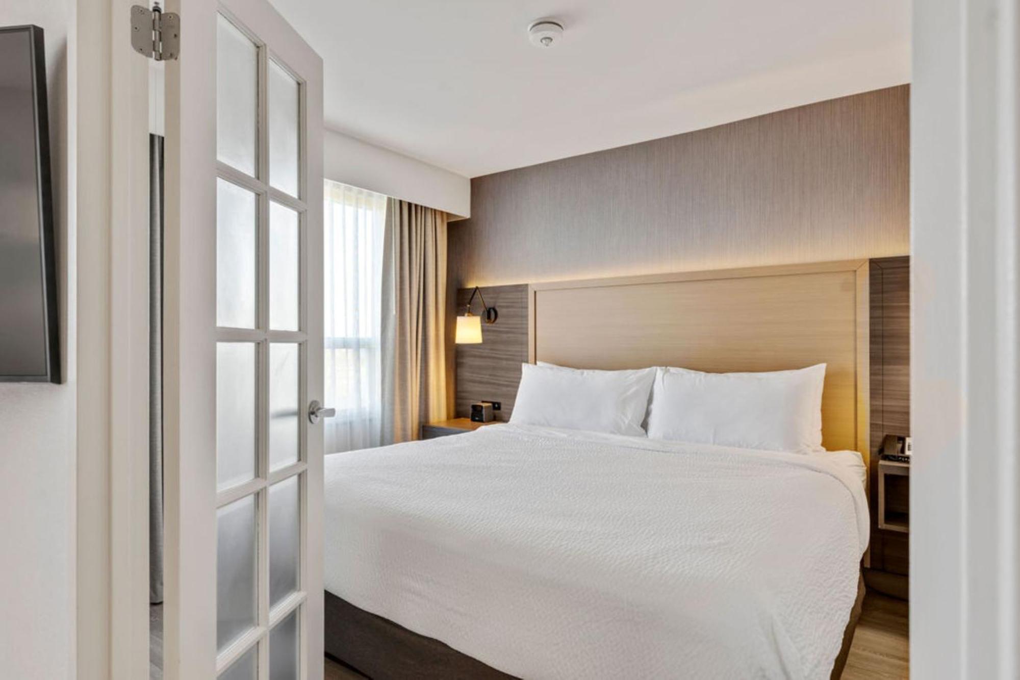 Holiday Inn & Suites Ottawa Kanata By Ihg Extérieur photo